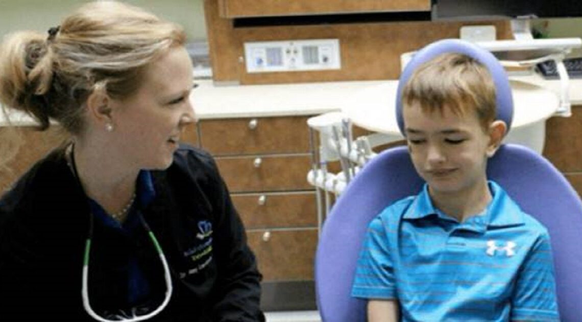Šok! Práve v zubnej ambulancii zistili, prečo 6-ročný chlapec neprehovoril!