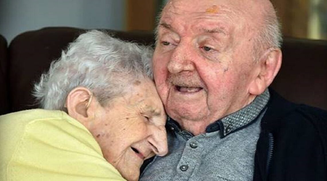 „Vždy budeš matkou!“ 98-ročná matka sa presťahovala k 80-ročnému synovi do domova dôchodcov. Pozrite sa prečo…