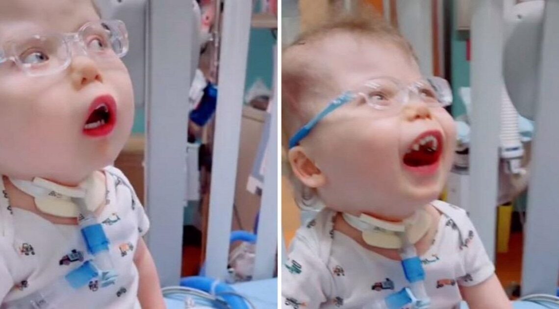 Trojročný chlapec s obmedzeným zrakom prvýkrát vidí svojich rodičov!